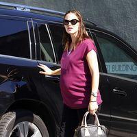 Jennifer Garner takes her daughter Violet Affleck to the dentist | Picture 112720